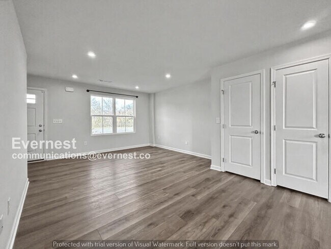 Foto del edificio - 3 Bed/2.5 Bath Home with Garage / Pet-Friendly / Vouchers Accepted /Available Now!