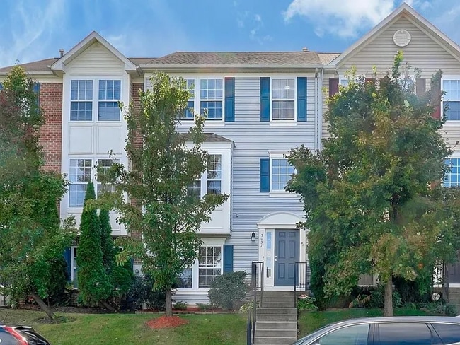 Building Photo - 5037 Leasdale Rd