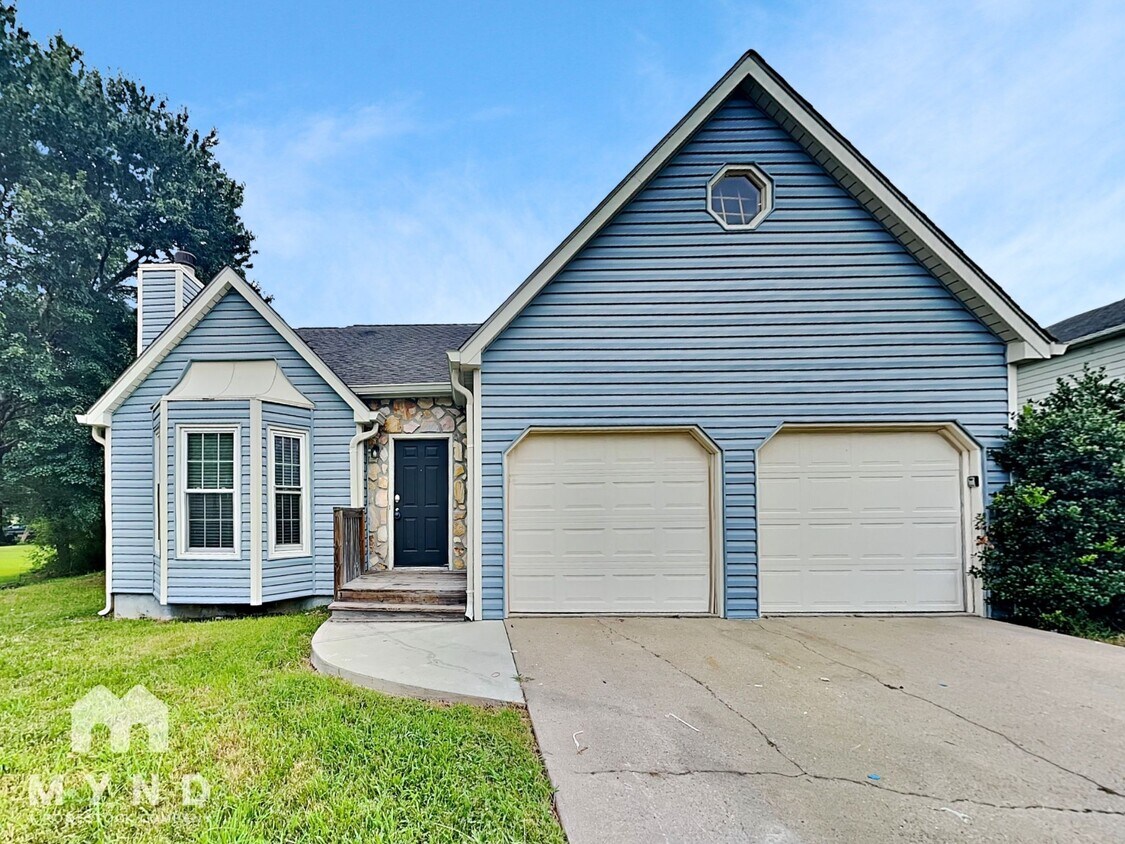 Primary Photo - 1380 Paddocks Way