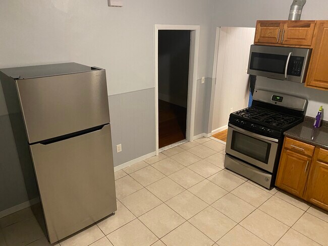 Building Photo - 9 Calhoun Ave