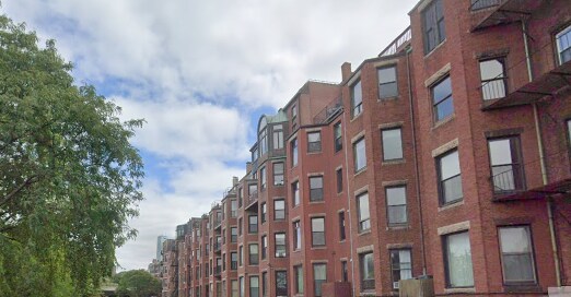 Foto del edificio - 31 Bay State Rd