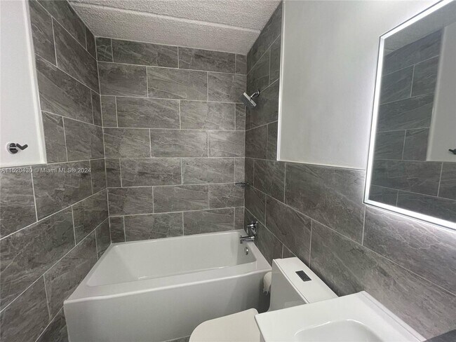 Foto del edificio - 3211 SW 44th St