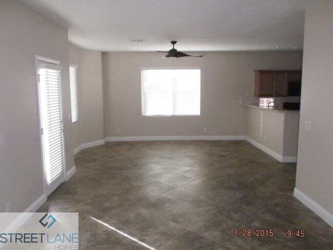 Building Photo - Reduced Rent Rate!