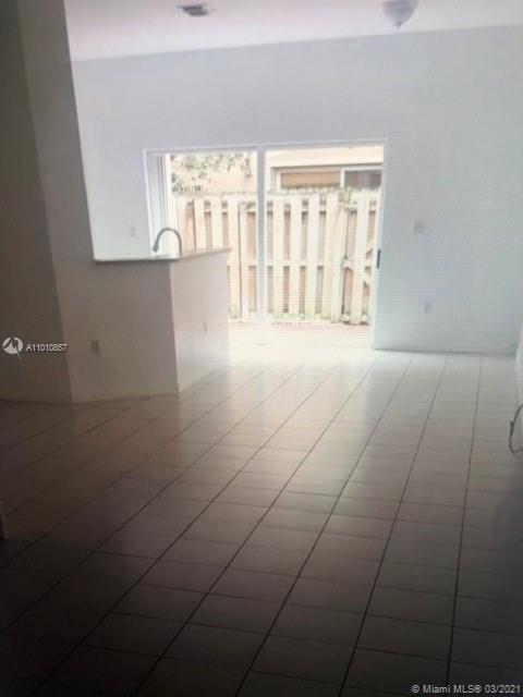 Foto del edificio - 10778 NW 84th St