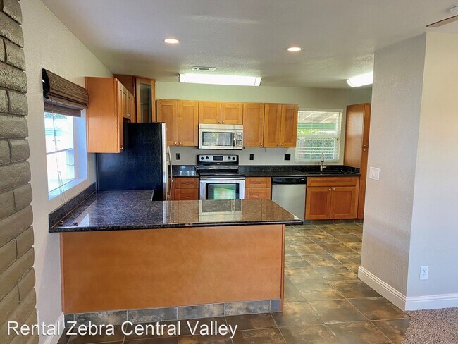 Foto del edificio - 3 br, 2 bath House - 1216 Rose Ave