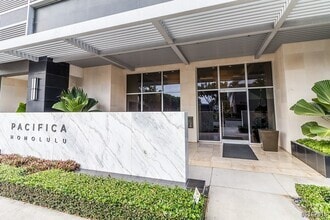 Building Photo - 1009 Kapiolani Blvd