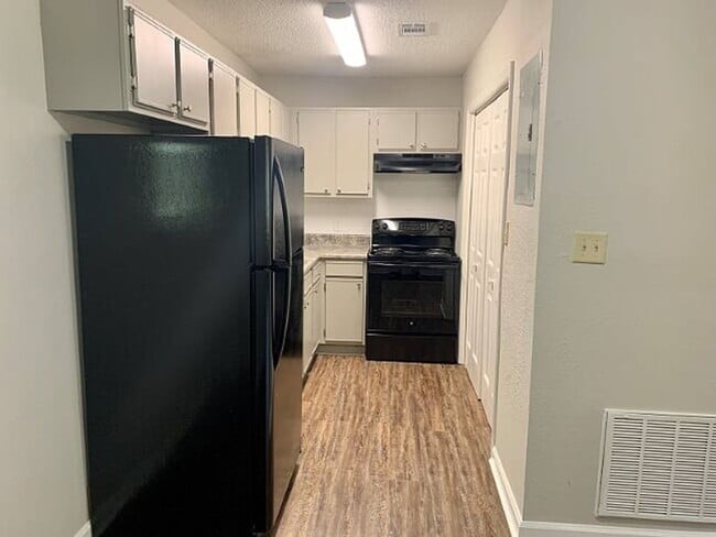 Interior Photo - Azalea Court 1 & 2