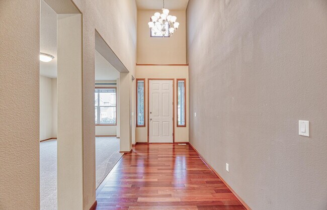 Foto del edificio - 12604 NW Naomi Ln