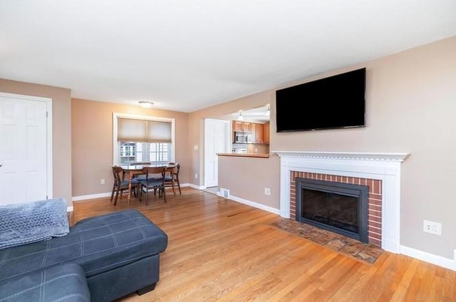 Building Photo - 257 Winton St