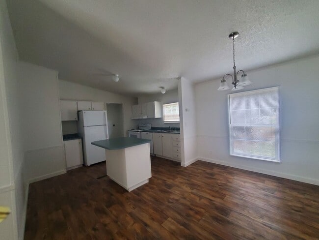 Foto del edificio - Ready to Move in