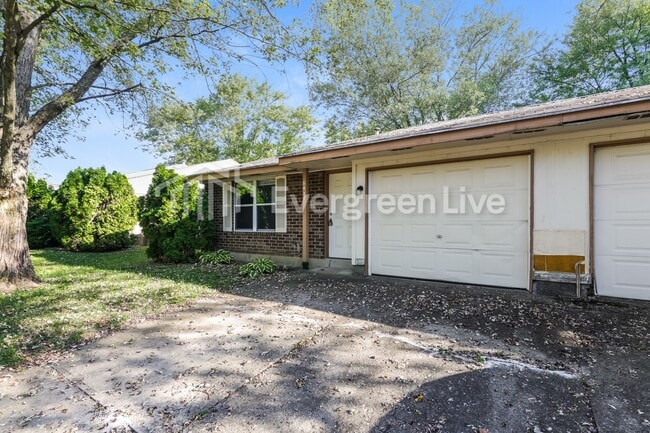 Foto del edificio - 6477 Rolling Glen Dr