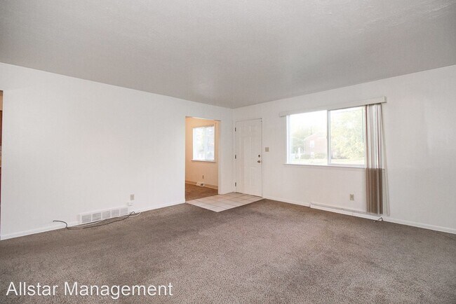 Building Photo - 3 br, 1 bath House - 1085 Copley Rd