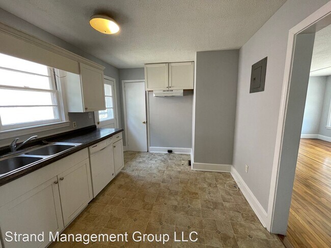 Building Photo - 3 br, 1 bath House - 508 28th Ave N Apt 1