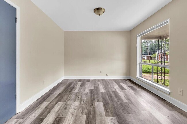 Foto del edificio - 3451 Tutwiler Ave