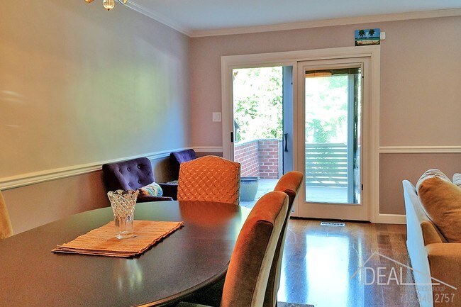 Foto del edificio - 649 17th St