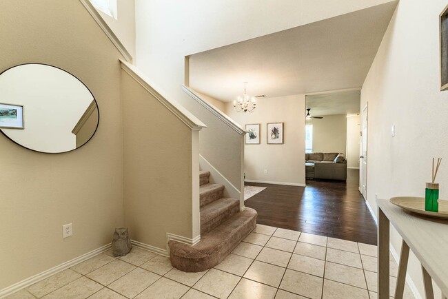 Foto del edificio - 2856 Spotted Owl Dr