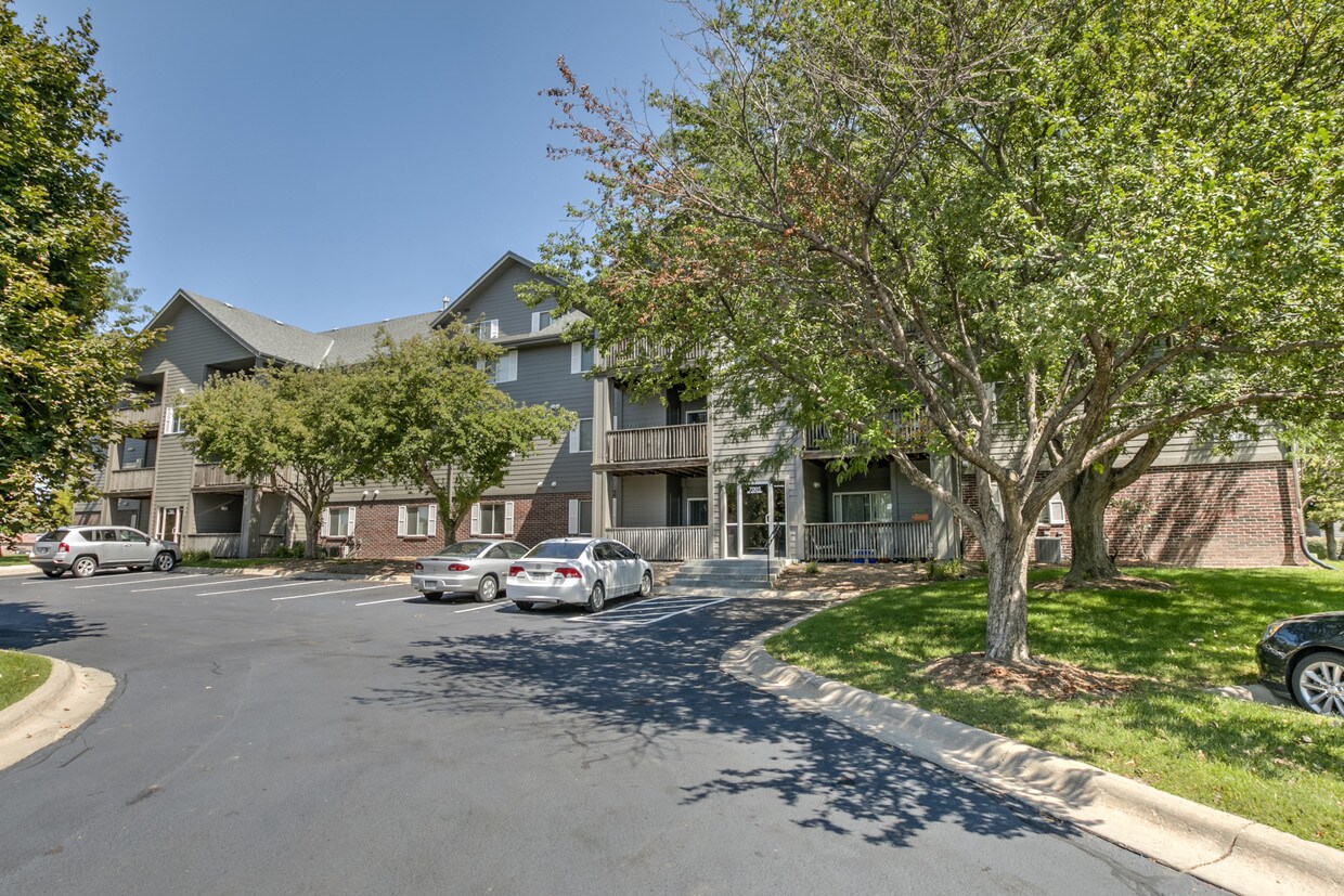 Southfield 70017013 S 83rd St La Vista, NE