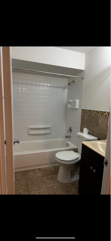 Building Photo - 10796 Tropic Dr