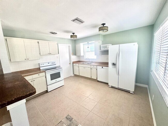 Foto del edificio - 3042 Highland St N
