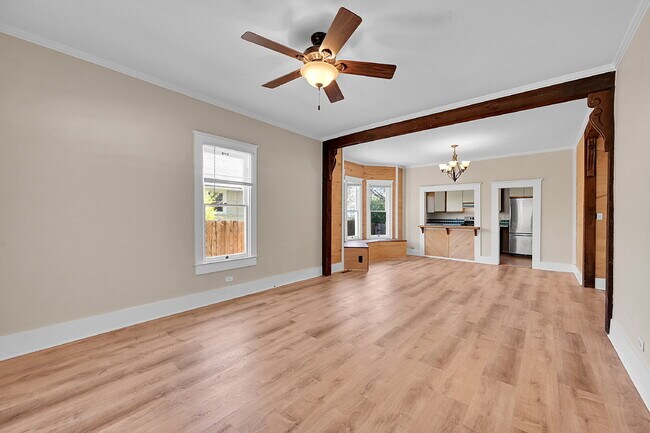 Foto del edificio - $1,750.00 - 2 Bedrooms, 1 Bathroom, Single...