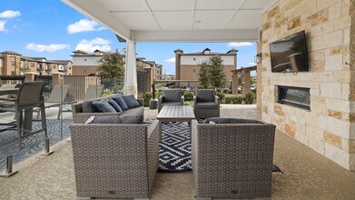 Building Photo - Reatta Ranch Apartments
