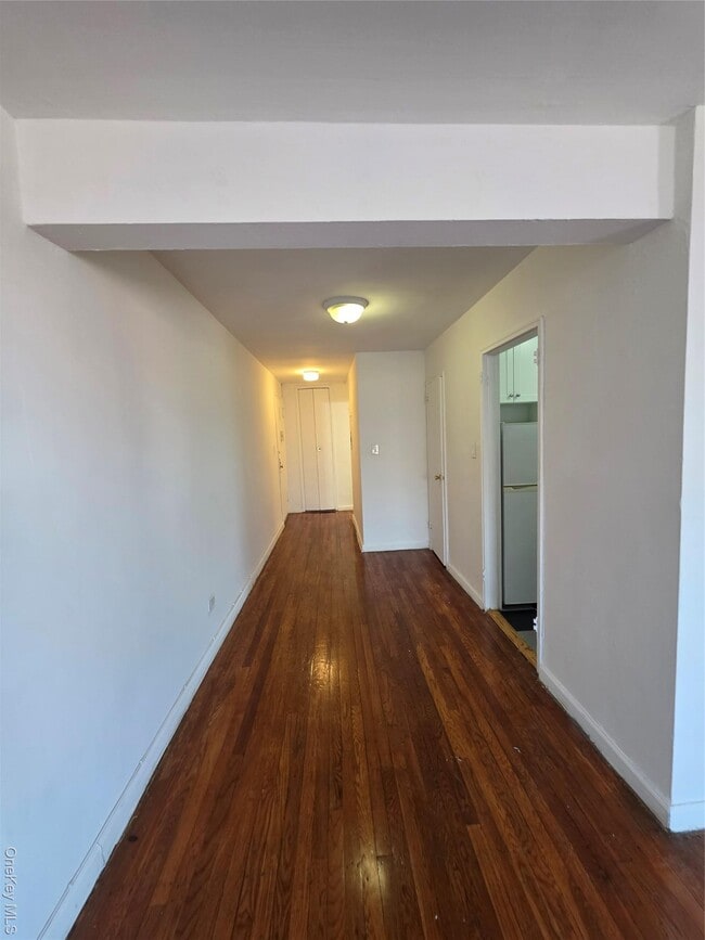 Building Photo - 144-77 41st Ave