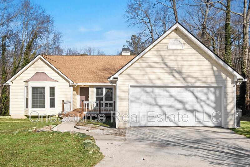 Primary Photo - 675 Clearwater Pl