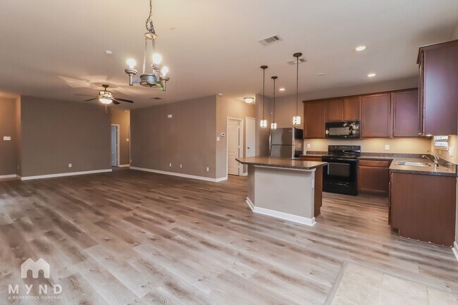 Building Photo - 5037 Caraway Dr