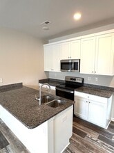 Building Photo - 116 Dogwood Vlg Trl