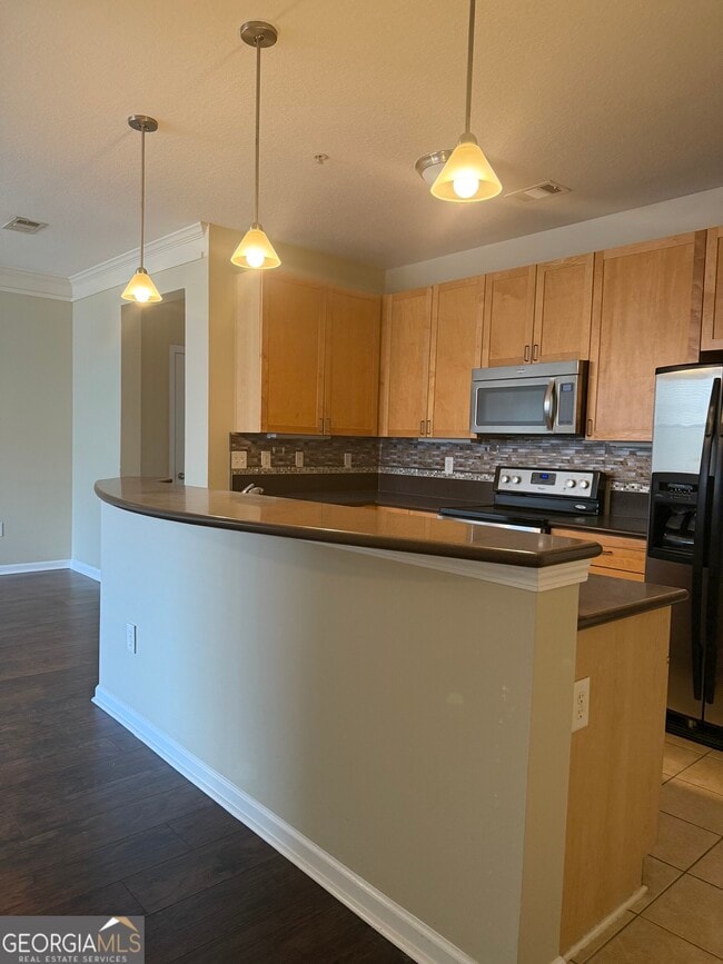 Building Photo - 400 17th St NW