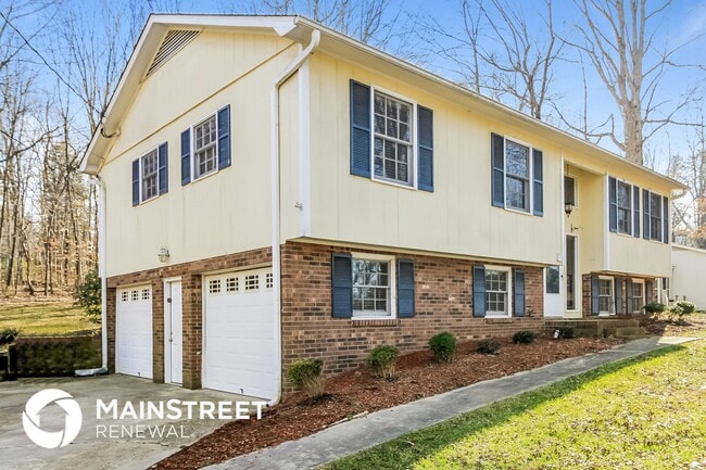 Building Photo - 4441 Fernbrook Dr