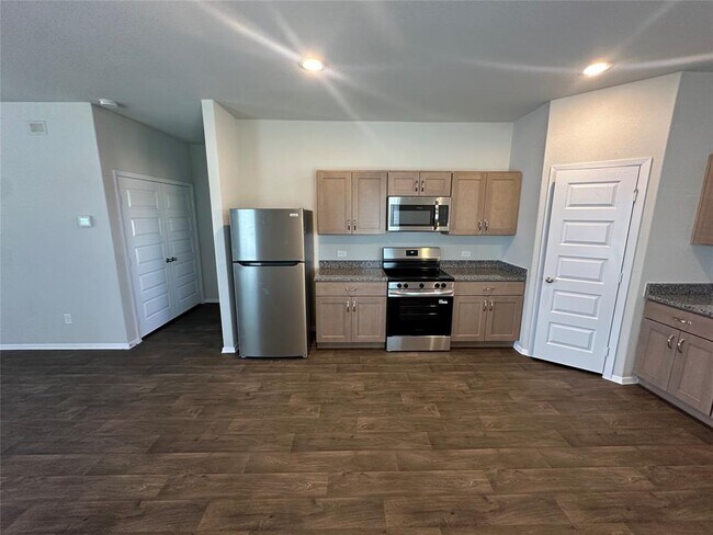 Building Photo - 2700 Towy Rd