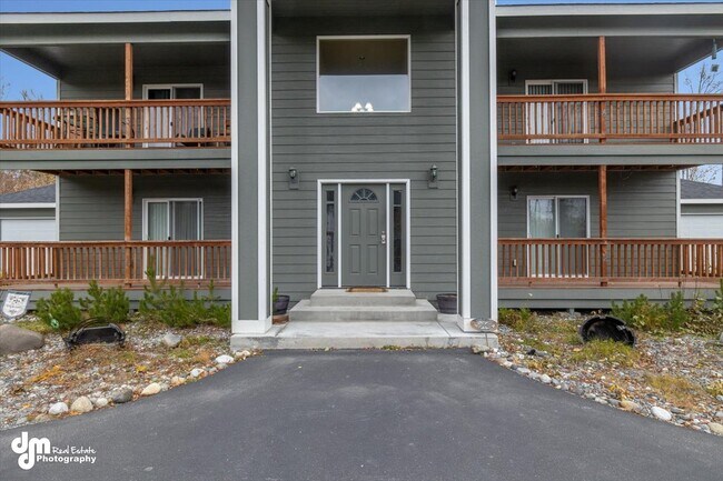 Building Photo - 5020 S Mainsail Ave