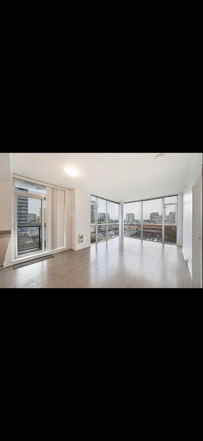 Building Photo - 6133 Buswell St