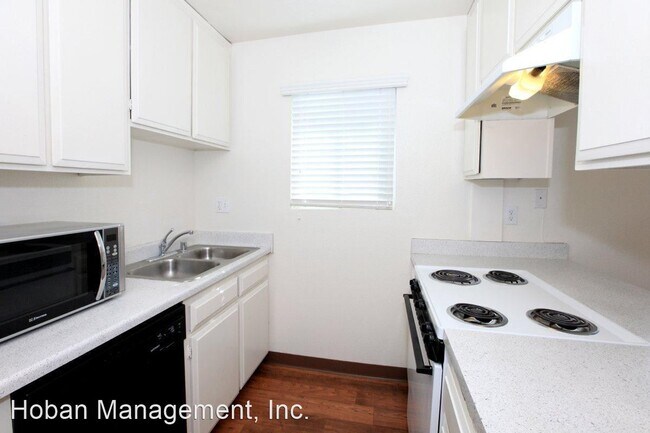 Foto del edificio - 8253 Graves Ave