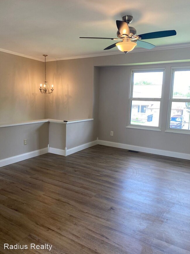 Building Photo - 3 br, 2 bath House - 11 Oak Bend Ln