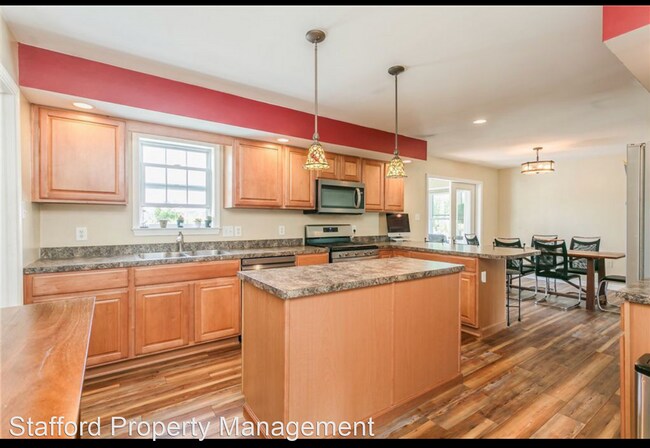 Foto del edificio - 3 br, 2 bath House - 3104 Lake to Lake Rd