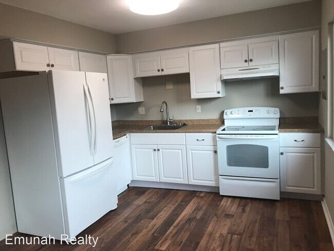 Building Photo - 3 br, 2 bath House - 5685 Coach Drive Unit C