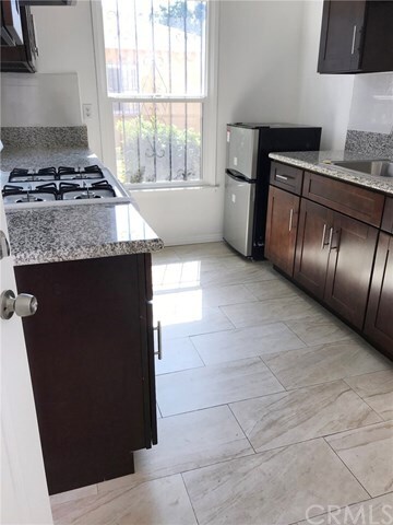 Foto del edificio - 3109 Seaman Ave