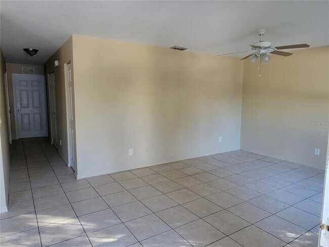 Building Photo - 15755 SW 33rd Ave Rd
