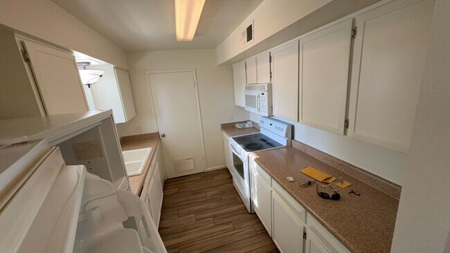 Foto del edificio - 55+ Community in Dreamland Manor
