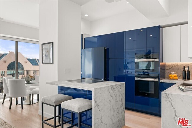 Foto del edificio - 10501 Wilshire Blvd