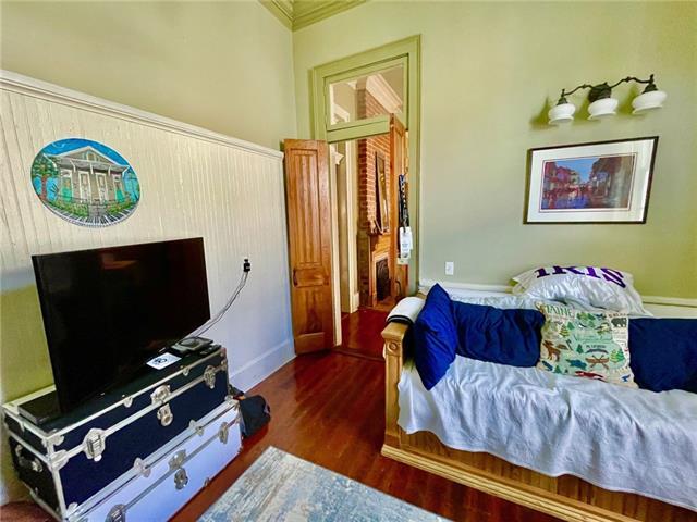 Building Photo - 915 Arabella St