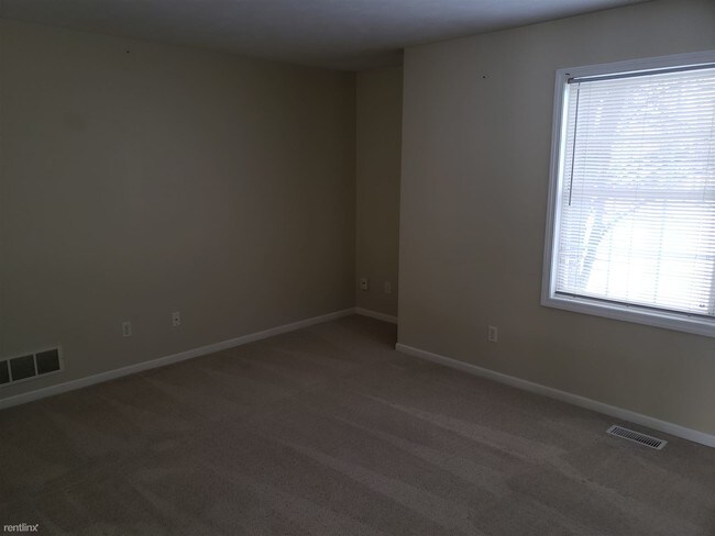 Building Photo - 4192 Del Mar Dr SW