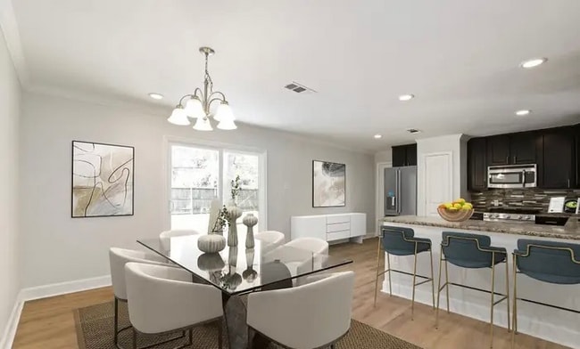 Foto del edificio - 10906 Chimney Rock Rd