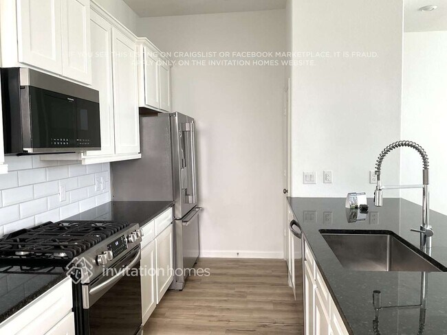 Foto del edificio - 4023 Champlain Wy