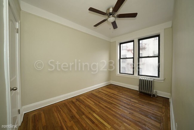 Building Photo - 3 br, 1 bath  - 2380 28th St