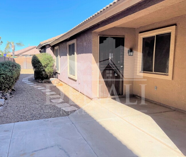 Building Photo - 8736 E Nido Cir