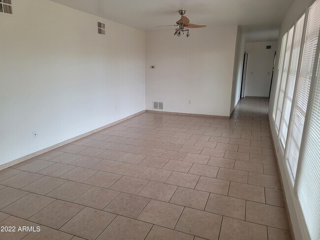 Foto del edificio - 14047 N Edgeworth Dr
