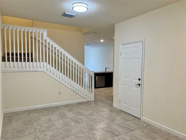 Building Photo - 15080 SW 119th Ln